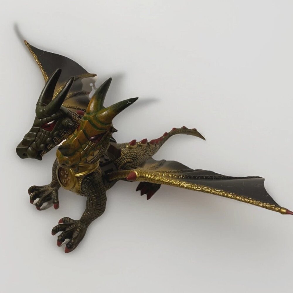 Mega Bloks Two-Headed Dragon Krystal Wars Flapping Wings 11.5 x 14.5 x 6.5